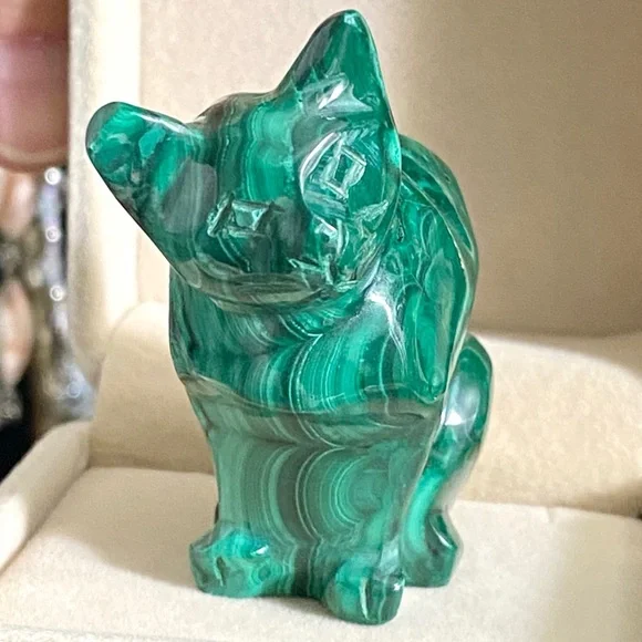 Natural Green Malachite Hand Carved Cat Gemstone Decor - Picture 3 of 8